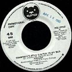 Foghat : Paradise Alley - Someone's Been Sleeping in My Bed